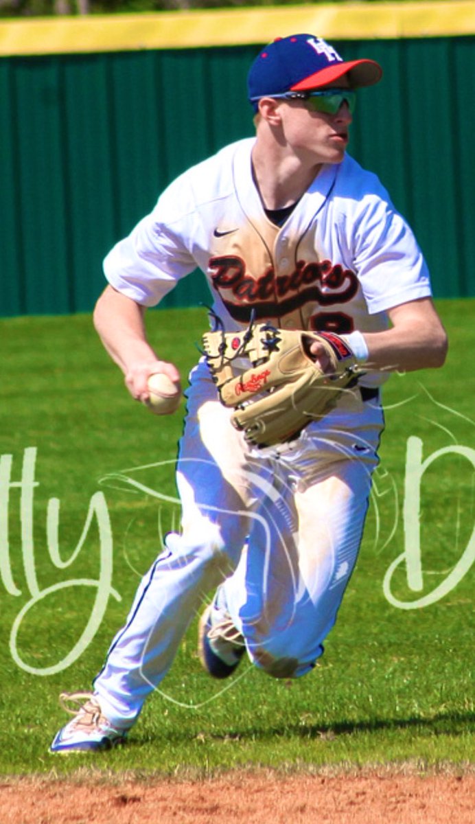 Aiden_Fischer8's tweet photo. Sophomore Varsity Baseball Stats
@prepbaseball @AndyFisc @lmess22 @corner_life @USIBaseball l
Offense
.324 batting average 
22 hits 
11 runs batted in
5 extra base hits
20 runs scored

Defense 
78 Total chances 
38 put outs
34 assists 
.923 fielding percentage 
8 double plays https://t.co/wphjJ4Od38