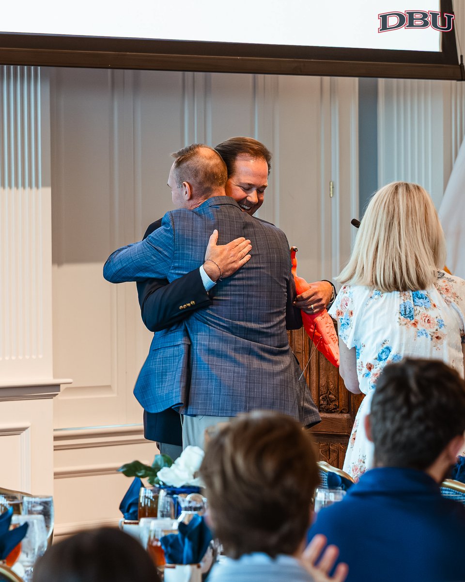 DBUAthletics's tweet image. Congrats are in order! 🎉
Dr. Blake Flickner, Head Men's Basketball Coach, was named the 2025 Dallas Baptist University Staff Member of the Year.
This award is presented annually to a staff member who exemplifies exceptional service, leadership, & commitment to DBU's mission.
