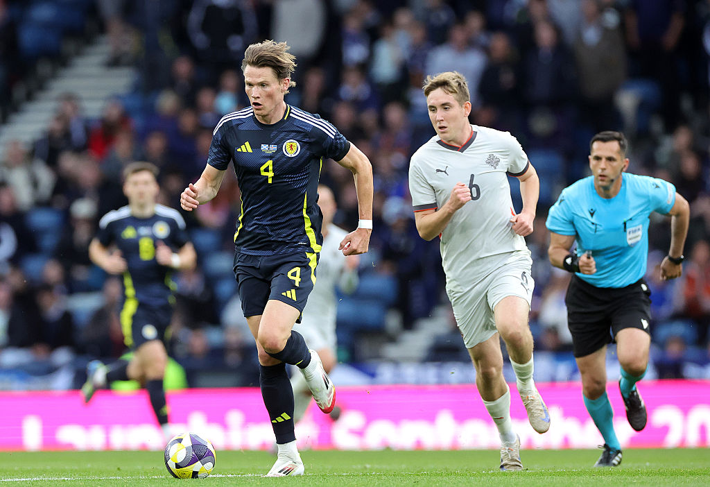 Ísland vann frábæran sigur í Skotlandi dlvr.it/TLClPF