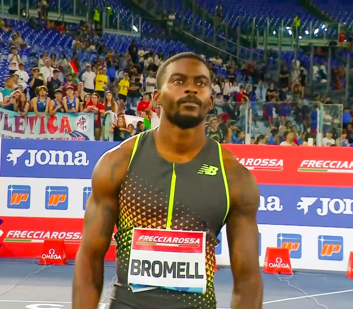 9.84s!!🤯🔥
World Lead ☑️ 

Trayvon Bromell 🇺🇸 powered to a resounding win in the men's 100m at the Rome Diamond League, running a World Lead (WL) of 9.84s (1.1)!

Emmanuel Eseme 🇨🇲 was 2nd in 9.99s and Ferdinand Omanyala 🇰🇪 3rd in 10.01s.