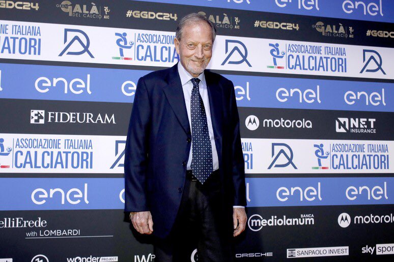 pisto_gol's tweet photo. Altro che #FestivaldellaserieA Dimissioni, irrevocabili. Subito https://t.co/5GDta6iqZN