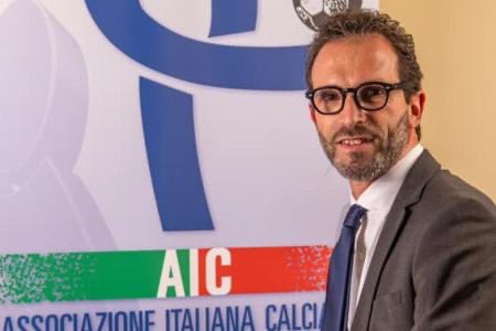 pisto_gol's tweet photo. Altro che #FestivaldellaserieA Dimissioni, irrevocabili. Subito https://t.co/5GDta6iqZN