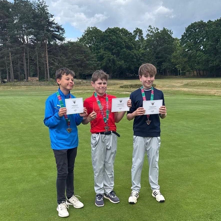 Sussex County Golf (@sussexc_golf) on Twitter photo Huge congratulations to Jacob Taylor and Joshua Stone (Cottesmore) and Dylan Johnston <a href="/CopthorneGC/">Copthorne Golf Club</a> who have qualified for the <a href="/FaldoSeries/">Faldo Series</a> Futures Final at The Belfry after brilliant performances at the Sunningdale Heath regional qualifier! Huge congratulations to Jacob Taylor and Joshua Stone (Cottesmore) and Dylan Johnston <a href="/CopthorneGC/">Copthorne Golf Club</a> who have qualified for the <a href="/FaldoSeries/">Faldo Series</a> Futures Final at The Belfry after brilliant performances at the Sunningdale Heath regional qualifier!