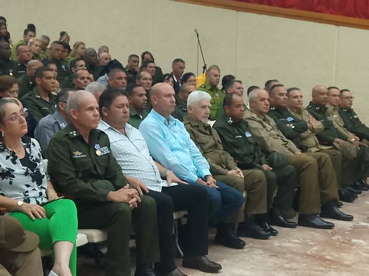 Guerreros de la Trocha (@trocha1222) on Twitter photo Muchas felicidades a nuestros valerosos combatientes del <a href="/minint_cuba/">MININT_CUBA</a> .
#Cuba
#LatirAvileño Muchas felicidades a nuestros valerosos combatientes del <a href="/minint_cuba/">MININT_CUBA</a> .
#Cuba
#LatirAvileño