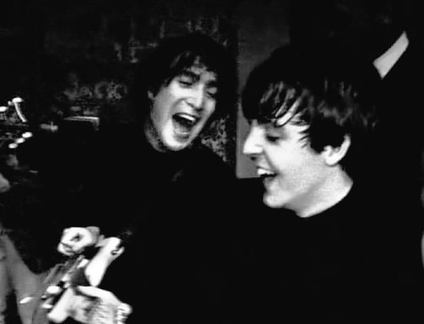 flowersmacca70s's tweet photo. John Lennon and Paul McCartney at the Marietta Hotel in Obertauern, Austria (1965) https://t.co/kBnpt9x0ar