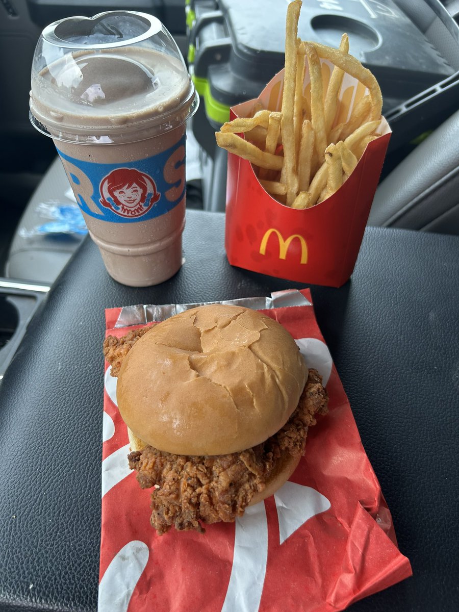 Happy to report that the first three picks of #TeamDanny are under contract and have reported to camp. We are still making travel arrangements for our forth pick. <a href="/funnydanny/">Danny Rouhier</a> <a href="/granthpaulsen/">Grant Paulsen</a>