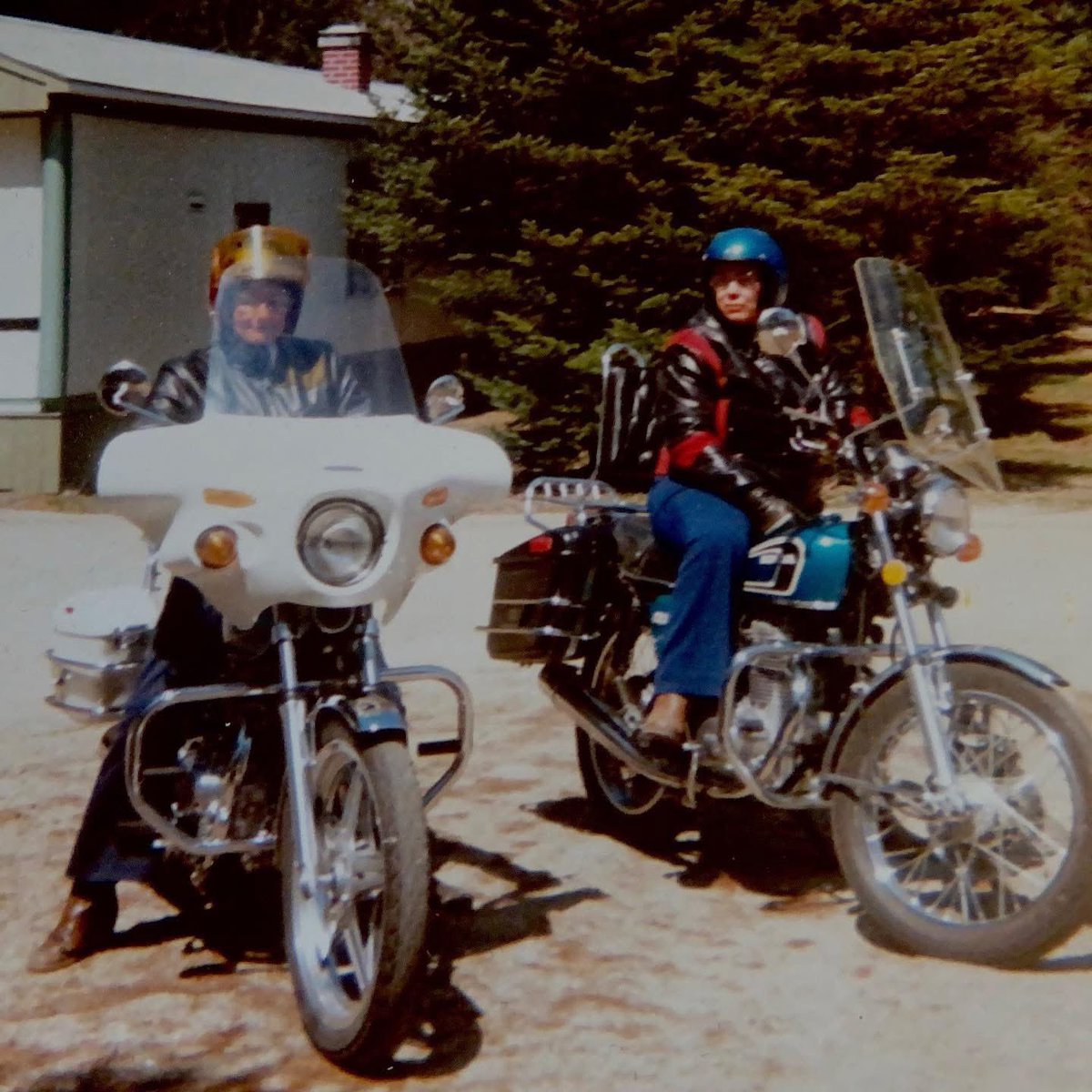 my grandparents 🫶🏻🕊️ they are playing horseshoes in heaven right now i bet xx