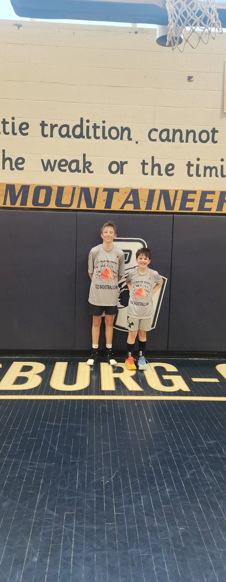 Mountie basketball tweet media