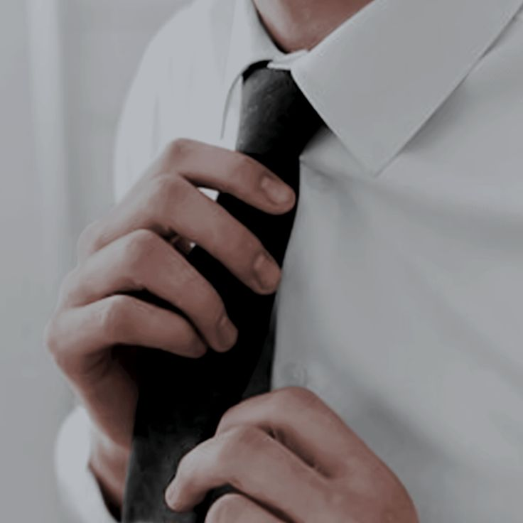 atadnormal's tweet image. Hello. I'm Tad. Just a normal man living in Gravity Falls. I work a standard 9-to-5, enjoy tea at appropriate temperatures, &amp;amp; definitely don’t have five locks on my basement door. Nothing strange here.
#SmallTownLife #PerfectlyOrdinary