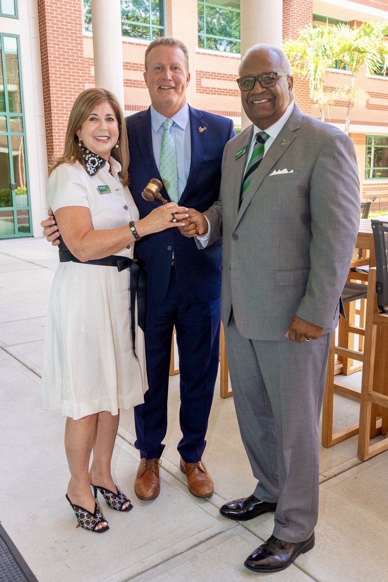 StromanJay's tweet image. Today’s Foundation Board meeting was outstanding! I am grateful for the leadership of Anthony R. James as he concludes his term as chair. His dedication and vision have helped drive meaningful progress across our university.
Congratulations to Debbie Nye Sembler as she begins…