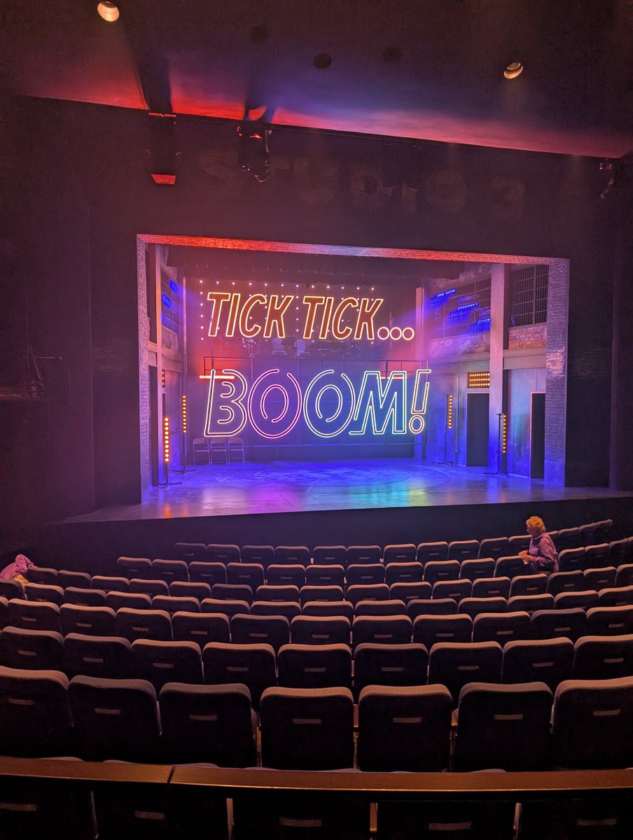 meglloydhughess's tweet image. Tick tick...BOOM! We are so lucky to have such wonderful talent and a cultural gem in theatre clwyd on our doorstep!