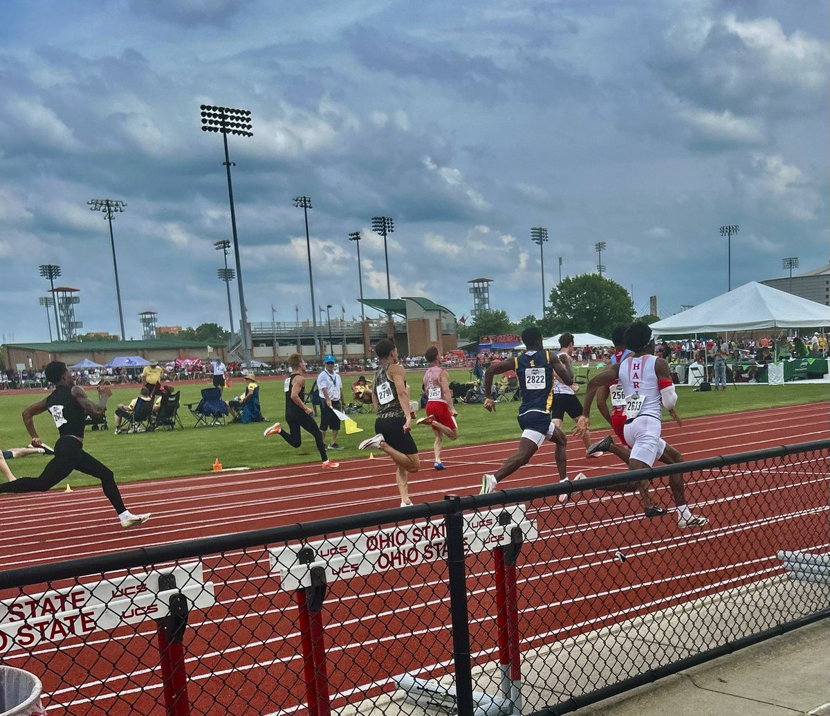 Ethan qualifies for the finals in the 200m! Let’s go! #goRockets #theBoro