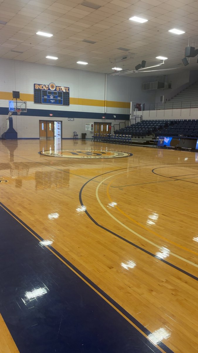 henryherman2023's tweet image. Thankful for a great visit and offer to Snead State! @Jacobhyde0 @SneadHoops