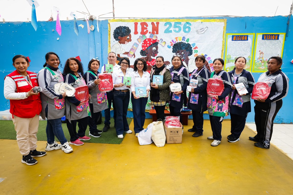 Ministerio de Desarrollo e Inclusión Social (@midisperu) on Twitter photo #NotaDePrensa | Como parte de su jornada de trabajo en Chincha, la ministra de Desarrollo e Inclusión Social, <a href="/LeslieUrteaga/">Leslie Urteaga</a>, llegó a la Institución Educativa Inicial n.° 256, donde supervisó el almacén de los alimentos y verificó que el servicio alimentario escolar se brinda, a #NotaDePrensa | Como parte de su jornada de trabajo en Chincha, la ministra de Desarrollo e Inclusión Social, <a href="/LeslieUrteaga/">Leslie Urteaga</a>, llegó a la Institución Educativa Inicial n.° 256, donde supervisó el almacén de los alimentos y verificó que el servicio alimentario escolar se brinda, a