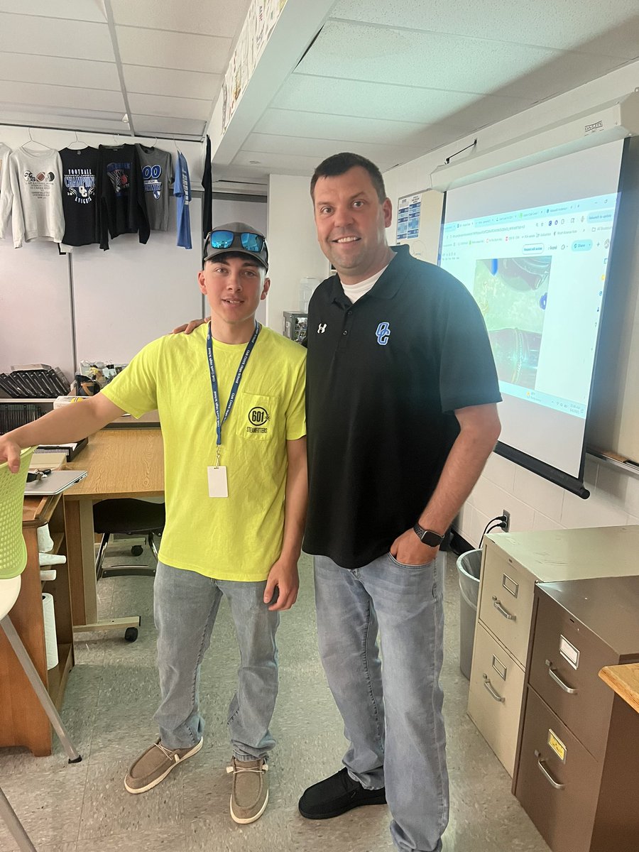 RoundTableOC's tweet image. For the first time we had an alumnus of @RoundTableOC speak about what the program was to them and how they are doing now!  We are so proud of you Jerad! Keep getting after it!  Proud Steamfitter/Welder! @OCFSD He was part of our 1st Cohort!