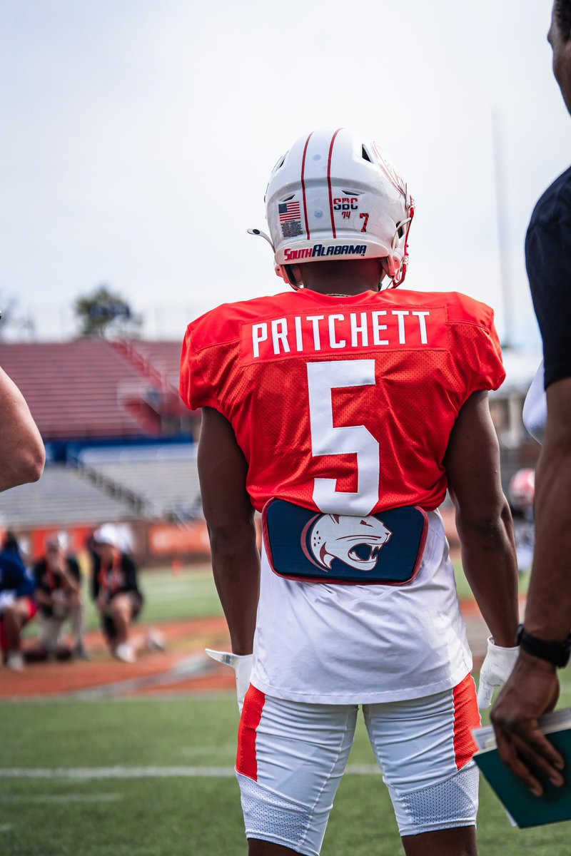 Extremely blessed to receive an offer from the University of South Alabama. <a href="/CoachApplewhite/">Major Applewhite</a> <a href="/CoachCleminson/">Cameron Cleminson</a> <a href="/spsmobile_al/">St. Pauls Football</a> <a href="/BHoward_11/">Brandon Howard</a> <a href="/BrettGreenberg_/">Brett Greenberg</a> <a href="/JohnGarcia_Jr/">John Garcia, Jr.</a> <a href="/HankSouth247/">Hank South</a> <a href="/Jdsmith31Smith/">Justin Smith</a> <a href="/samspiegs/">Sam Spiegelman</a> <a href="/JeremyO_Johnson/">Jeremy Johnson</a> <a href="/ScoutFball/">Larry Rudolph</a>