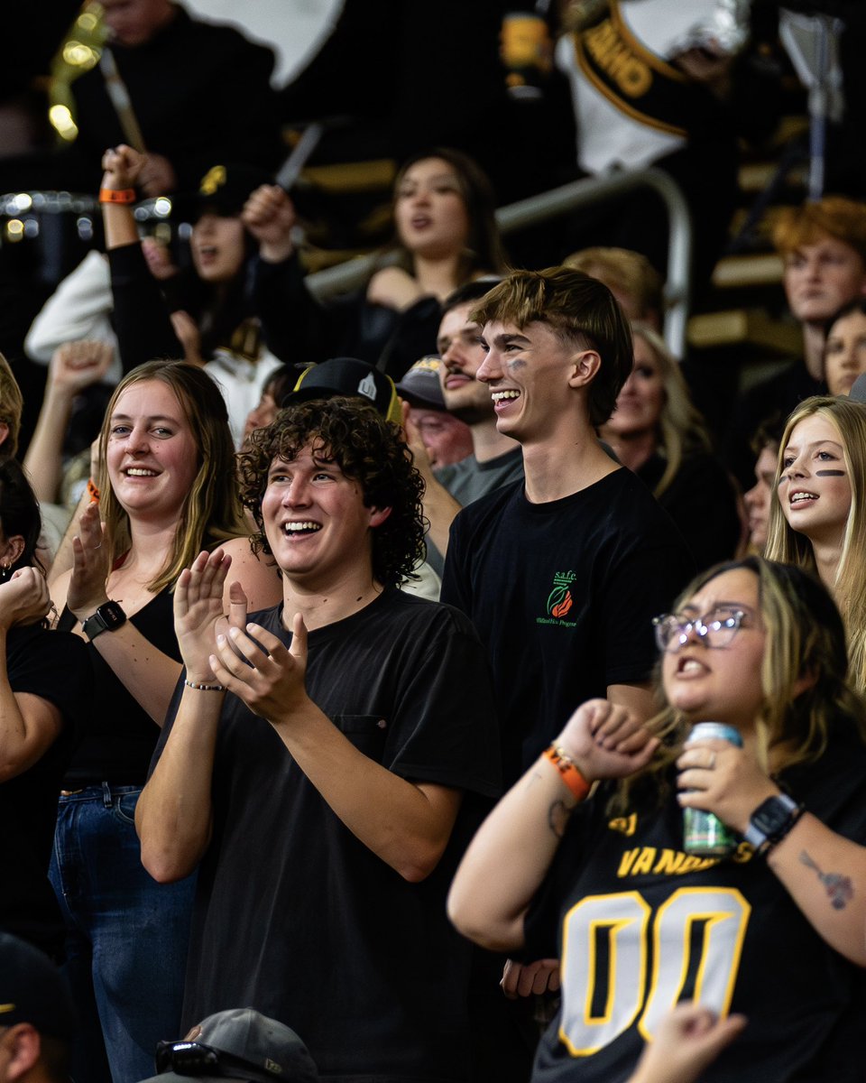 Happy Vandal Spirit Friday ⚫️🟡