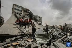 La situación en Gaza es crítica, con un impacto devastador en miles de personas debido a las acciones del gobierno israelí.
Este conflicto histórico ha llevado a muchas familias a condiciones extremas, aumentando las tensiones entre comunidades.
