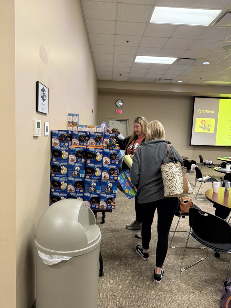 SherlynBratcher's tweet image. Great day learning 1-2-3 Reset: A Trauma-Sensitive Guide to Behavioral Intervention. Participants left with the 8-week intervention book, a wobble seat, book, fidgets, sand timers, hand therapy sponges, hoberman sphere, sensory discs, chair bands, and a weighted animal! @GRRECKY