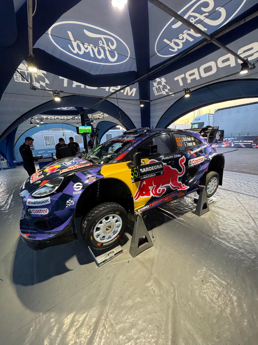 🫡 Not all heroes wear capes.
They wear <a href="/MSportLtd/">M-Sport</a> Overalls.

We have the best team in the business behind us - thank you to each and every one of them ❤️

#MIRallyAcademy #WRC #WRCLive #MSporters #JM55