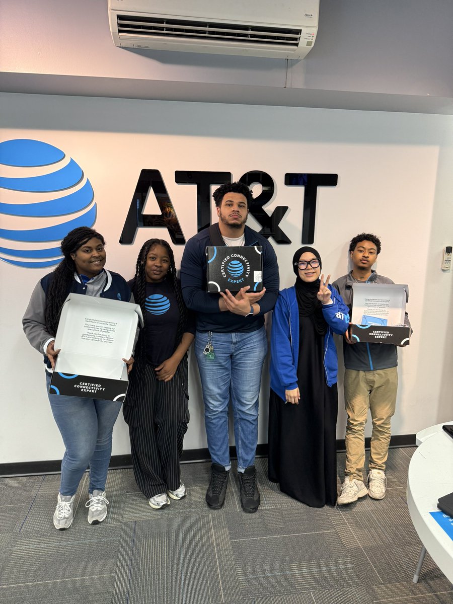 Proud to announce that MVILLE is officially 75% Connectivity Certified🔥 3/4 Experts, one more coming soon 🫣<a href="/ToshMS/">Tosh</a> <a href="/MrCoreyA/">Corey Alston</a> <a href="/ThePHamilyMAS/">The PHamily</a> #LifeAtAtt
