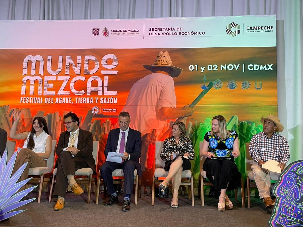 JLavalleMaury's tweet photo. ¡#Campeche presente en Mundo Mezcal CDMX!
Este 1 y 2 de noviembre, llevaremos a 30 productores y artesanos para mostrar al país lo mejor de lo #HechoenCampeche.
Promovemos inversión, turismo y alianzas para nuestras #mipymes. @LaydaSansores  @SECTURCampeche 
#GobiernoDeTodos #Turismocampeche