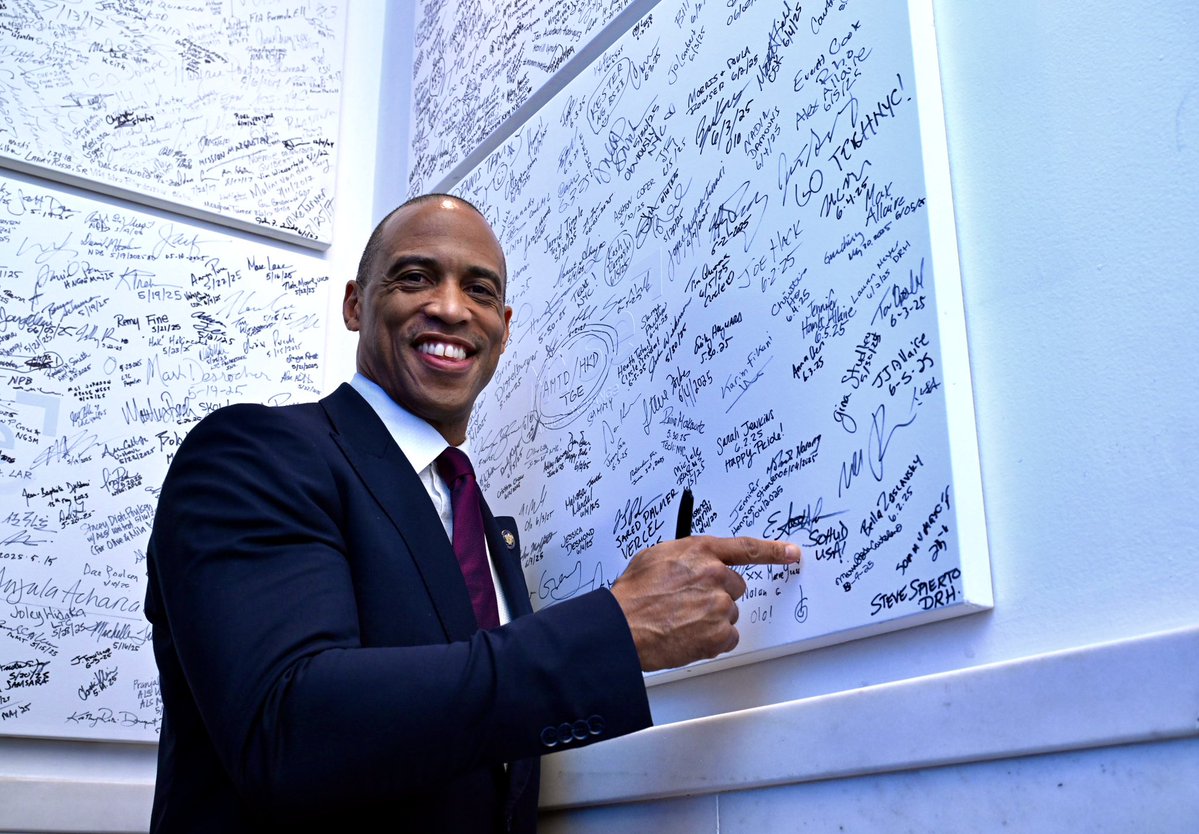 Department of Housing and Urban Development (@hudgov) on Twitter photo .<a href="/SecretaryTurner/">Scott Turner</a> at the New York Stock Exchange to ring in National Homeownership Month 🔔 🏡 🇺🇸 .<a href="/SecretaryTurner/">Scott Turner</a> at the New York Stock Exchange to ring in National Homeownership Month 🔔 🏡 🇺🇸