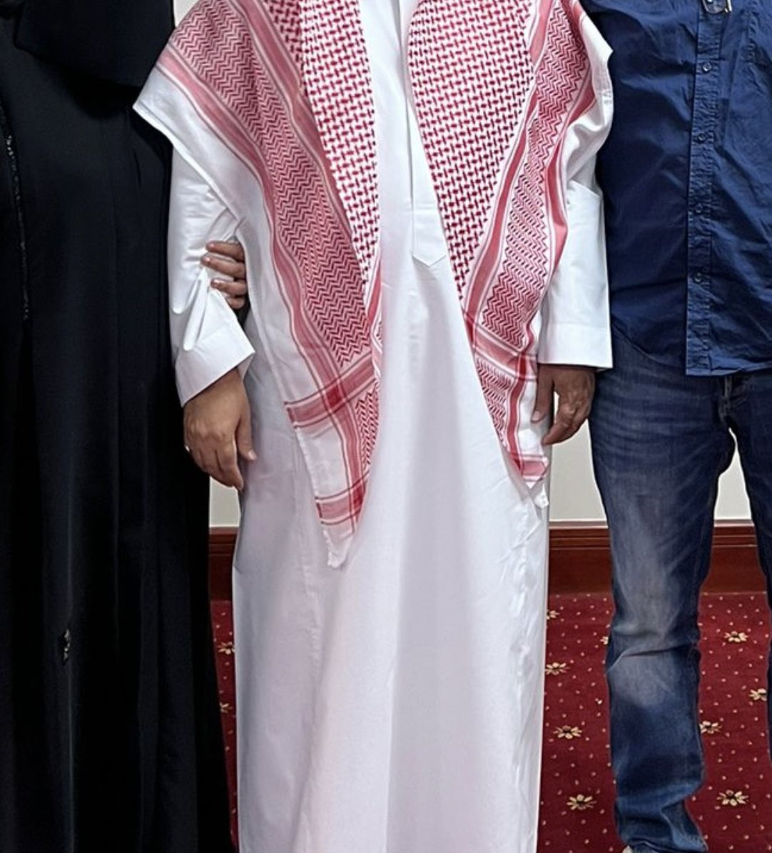 ab_b188's tweet photo. قبل سنة من الآن بعد أجتيار المناقشة وقبول الرسالة بدون تعديلات ،الحمدلله دائماً وأبداً ❤️ https://t.co/MogOr3fiC1