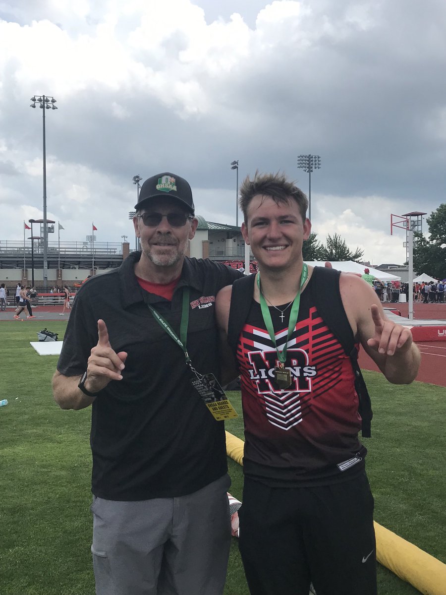 I do absolutely nothing to contribute to our athletes success but I certainly am their #1 fan! Love the times I’ve had the chance to hang a medal on our podium finishers! A STATE CHAMPION medal is special! Thank you GRANT HARRISON! Heck of an ending to our careers! #special!