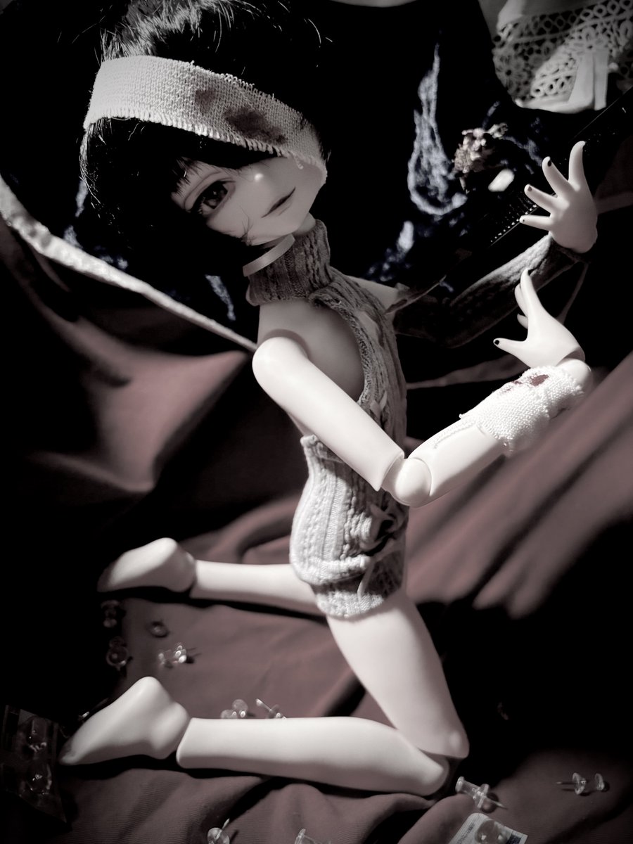 包帯が奇声挙げ破裂音響く時間になりました
時計いらずだ 醜悪13号館
#ヴィモモ