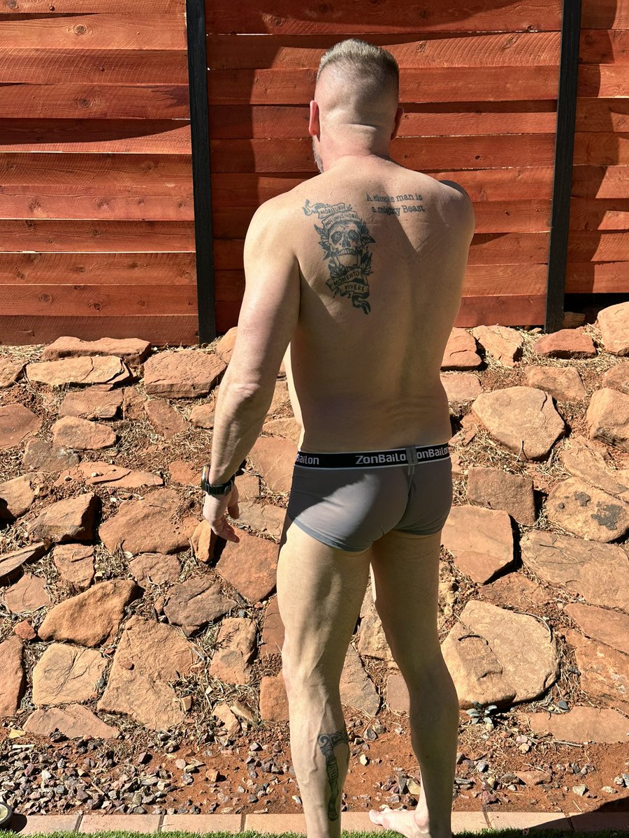 I love being out in the sunshine!!   #over50 #daddy #zaddy #swingercouple #bunsofsteel