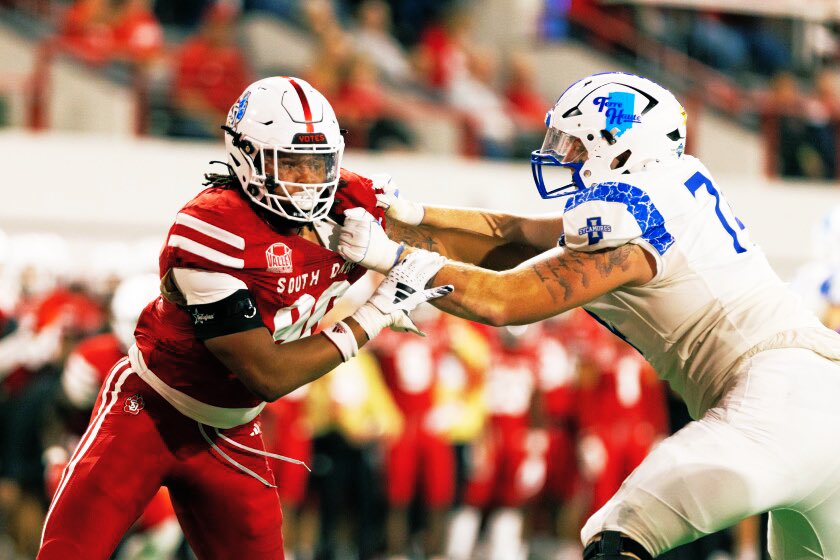 Excited to compete this Sunday at USD!! <a href="/CoachNelsonUSD/">Nathan Nelson</a> <a href="/CoachMarkarian/">Patrick Markarian</a> <a href="/coachcdantew/">Coach Warren</a> <a href="/CoachTJohansen/">Travis Johansen</a> <a href="/CoachBKirch/">Billy Kirch</a>