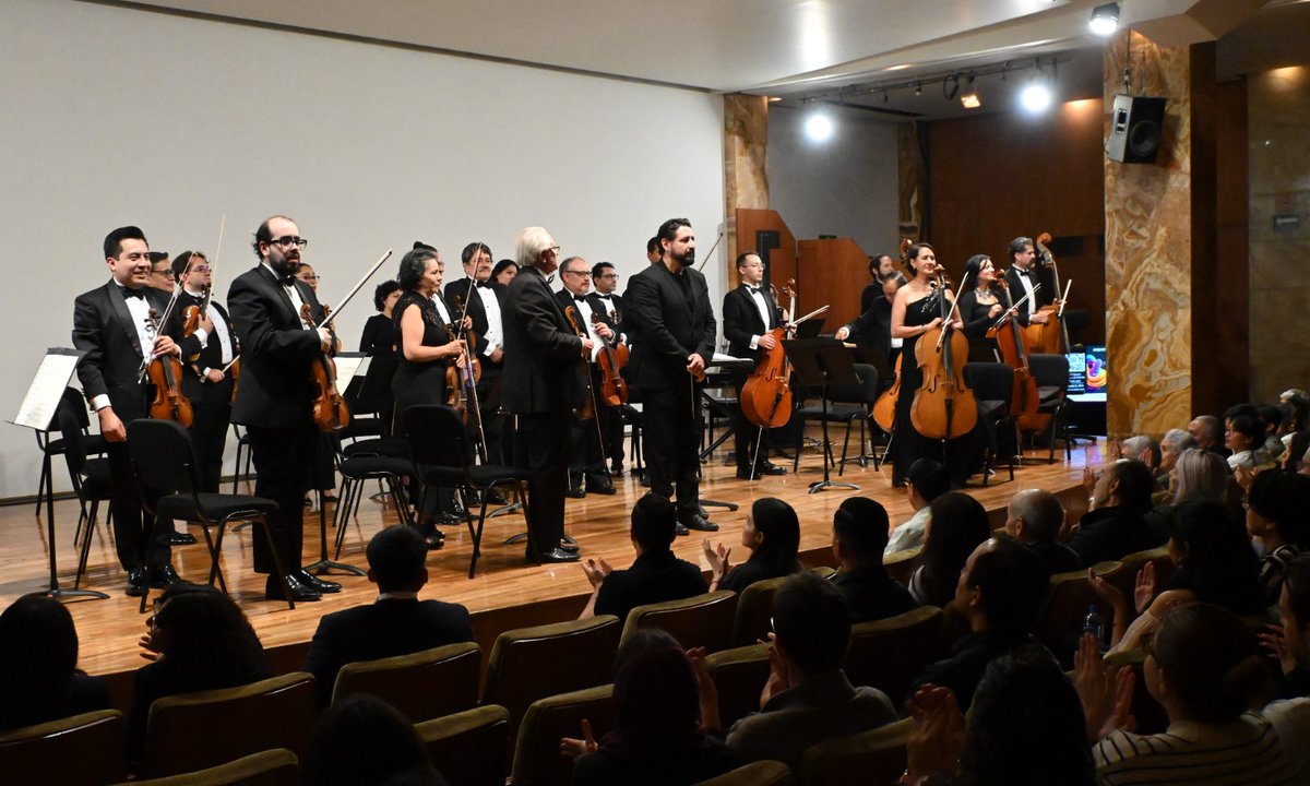 Vuelve a sentir la emoción de Encuentros con lo sublime. 
Acompáñanos para revivir una presentación sublime dirigida por <a href="/ChristianGohmer/">Christian Gohmer</a> junto a Solistas Ensamble de Bellas Artes.

📅Mañana, 12 h 
📍Pabellón del <a href="/jardinescenico/">jardinescenico</a> 
 ✔️Entrada libre