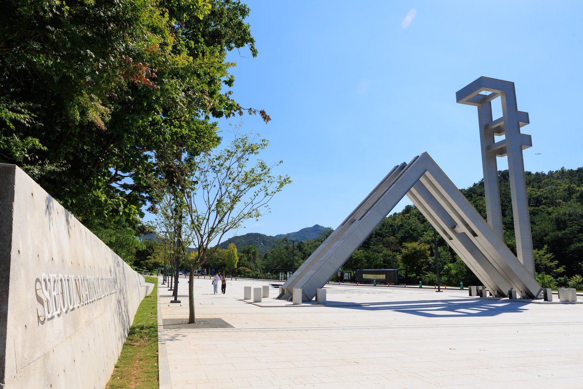 kec_mexico's tweet photo. 🎓 ¡Estudia en Corea! La SNU ha abierto el Global Digital Transformation Leadership Program 2026. 🇰🇷
📅Solicitud: 9 de junio al 11 de julio de 2025
📌Beneficios:
Exención de matrícula
Estipendio mensual
Consulta la convocatoria👉https://t.co/haKOPkoZKh
#Beca #EstudiaEnCorea #SNU https://t.co/3n5k4VZ49J