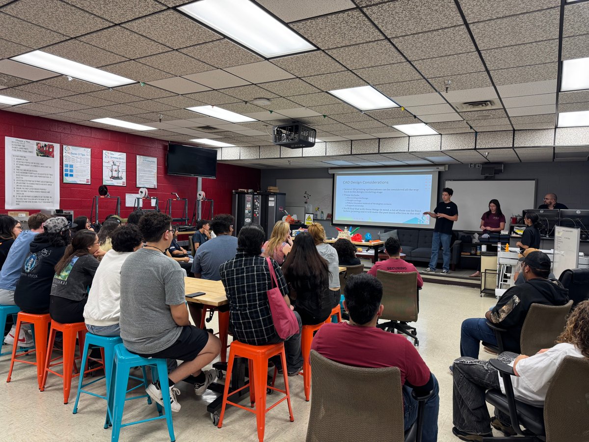 PSLNMState's tweet image. On Day 5 of STEM Mavericks, students explored the world of 3D printing with an engaging tour of NMSU’s AIS shop, where they learned firsthand how this cutting-edge technology is used.@dodcdao @LCPSnet @NMSU_engineer @gadsdenisd_NM