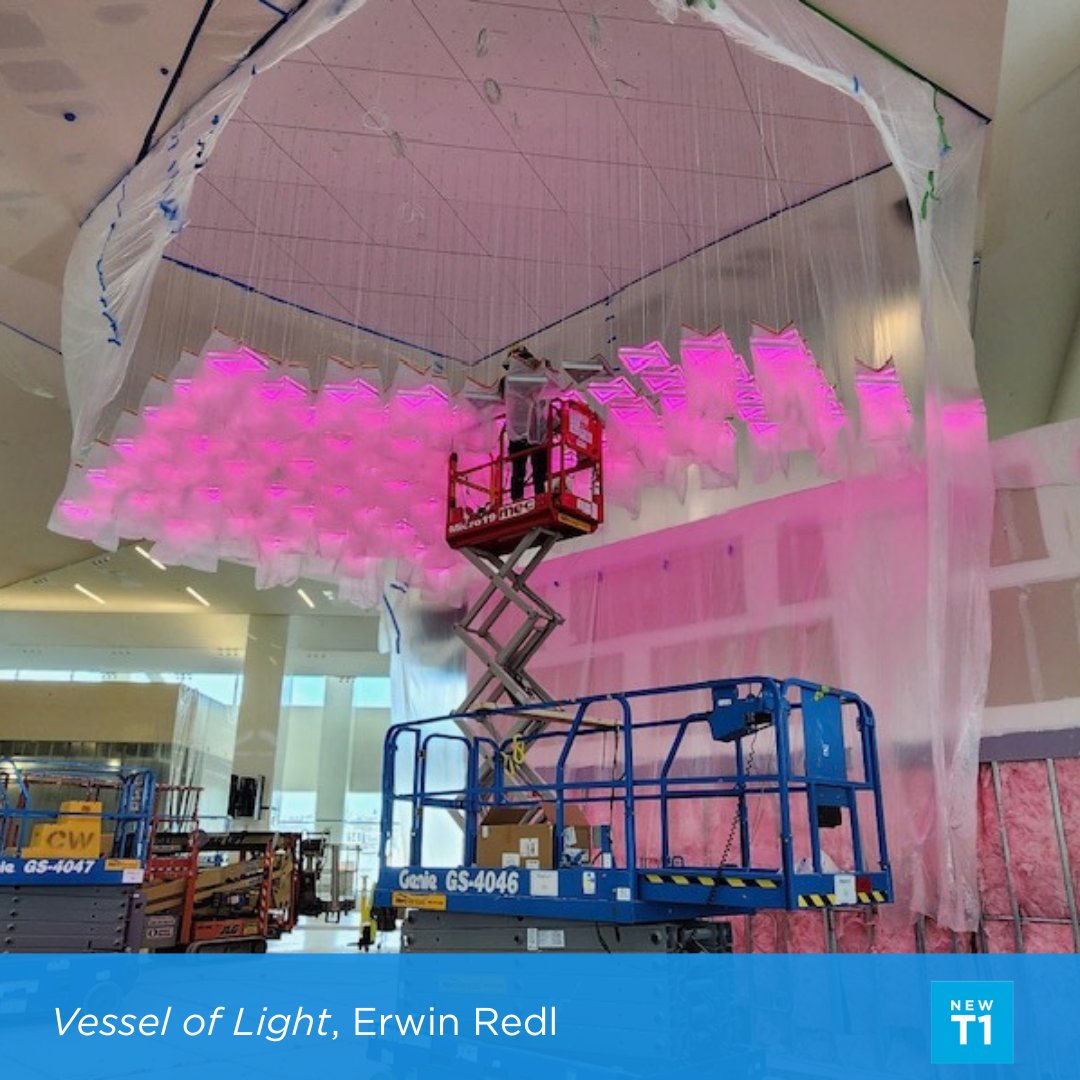 SanDiegoAirport's tweet image. Artist Erwin Redl at the installation of 'Vessel of Light'. His artwork pays homage to the basketry of the Luiseno, Cahuilla, Cupeno, Kumeyaay, and Northern Diegueño tribes of San Diego with 104 interactive triangles suspended above the #NewT1 Heritage District Concessions Area.