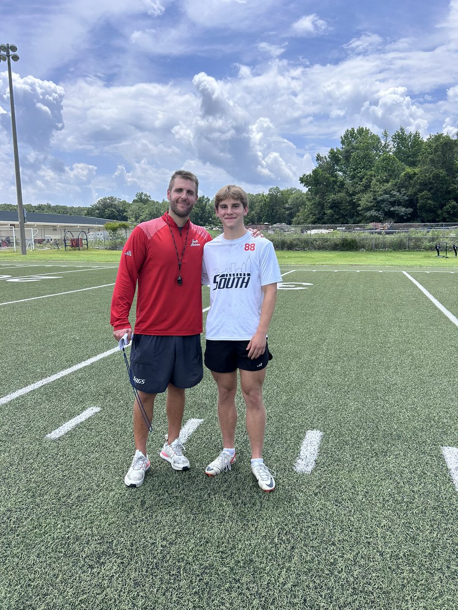 ArtmanJonah's tweet image. Had a great time at @SouthAlabamaFB.
Thank you @ericponio!
I won the field goal competition at 56 and didn’t miss a kick all day.
@WC_PACowboy @BIGCED601 @HKA_Tanalski