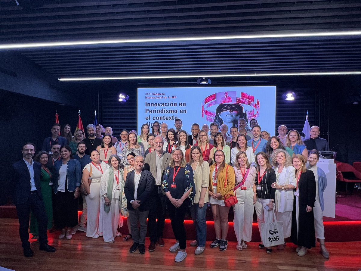 Hada Sánchez (@hadamsg) on Twitter photo De vuelta del Congreso <a href="/SepPeriodistica/">Sociedad Española de Periodística SEP</a> con la mochila llena de aprendizajes y reencuentros con colegas y amigos en @universidad_nebrija. Con <a href="/cibermarikiya/">María Sánchez González</a> hablamos de #IA y #emprendimiento en #periodismo. Investigación realizada con <a href="/sblanco/">SonIA Blanco</a> #FranMartín en <a href="/genIA_UMA/">gen-IA | UMA</a> De vuelta del Congreso <a href="/SepPeriodistica/">Sociedad Española de Periodística SEP</a> con la mochila llena de aprendizajes y reencuentros con colegas y amigos en @universidad_nebrija. Con <a href="/cibermarikiya/">María Sánchez González</a> hablamos de #IA y #emprendimiento en #periodismo. Investigación realizada con <a href="/sblanco/">SonIA Blanco</a> #FranMartín en <a href="/genIA_UMA/">gen-IA | UMA</a>