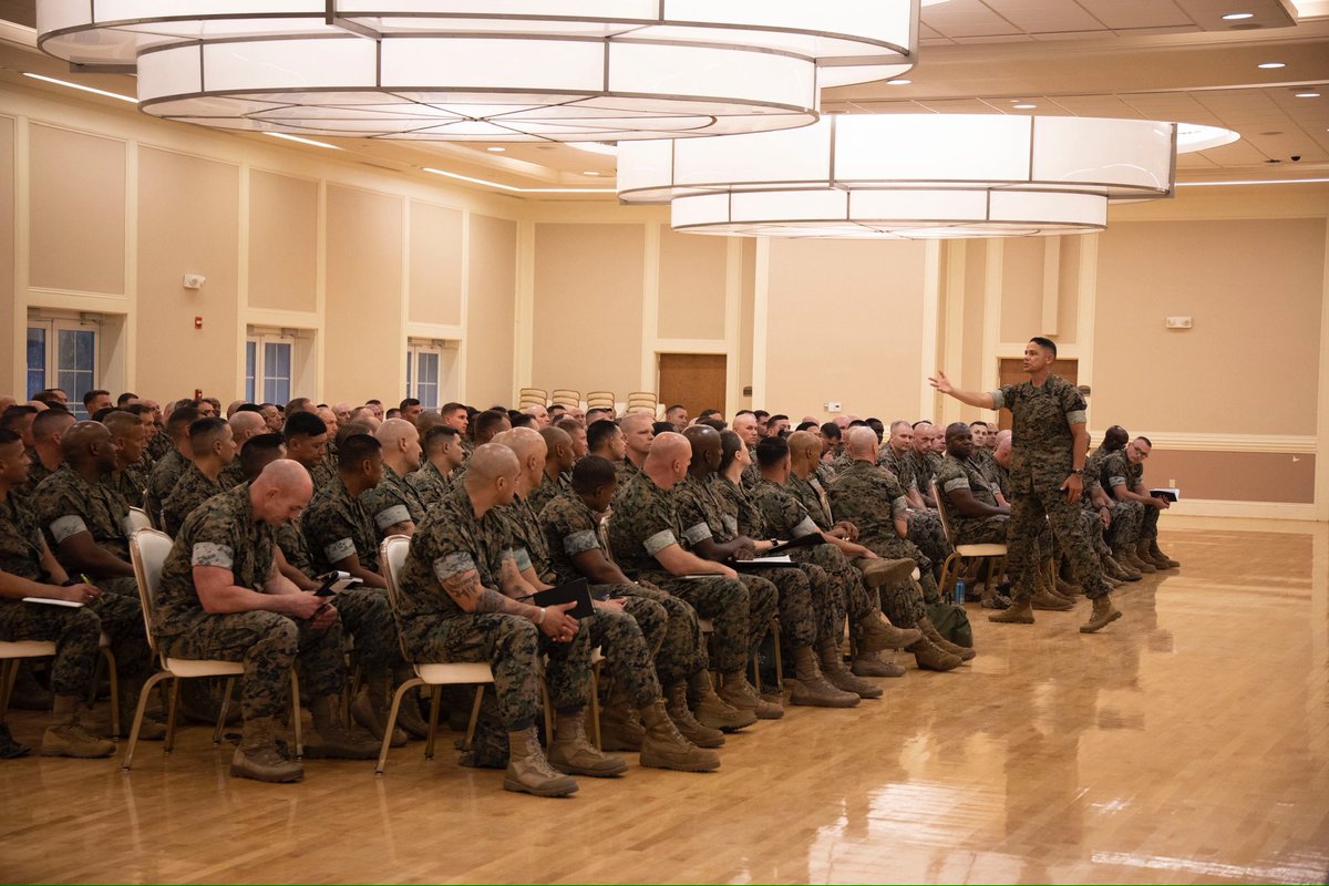 USMCSgtMaj's tweet image. I had the privilege of spending quality time with the #Marines of @camp_lejeune. From speaking at a Corporals Course graduation, to engaging with senior leaders of @iimefmarines, it was a great opportunity to witness firsthand the #readiness and #capabilities of our force. #USMC
