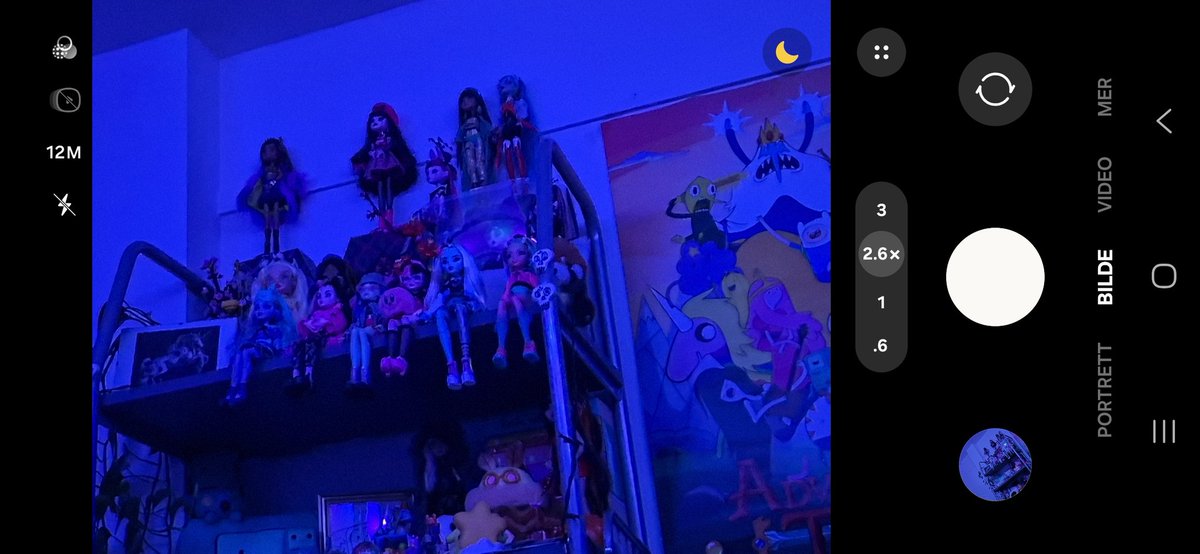 normiecollex's tweet photo. Im getting a very nostalgia feeling this photo qualitity https://t.co/AyaIU2FUxN