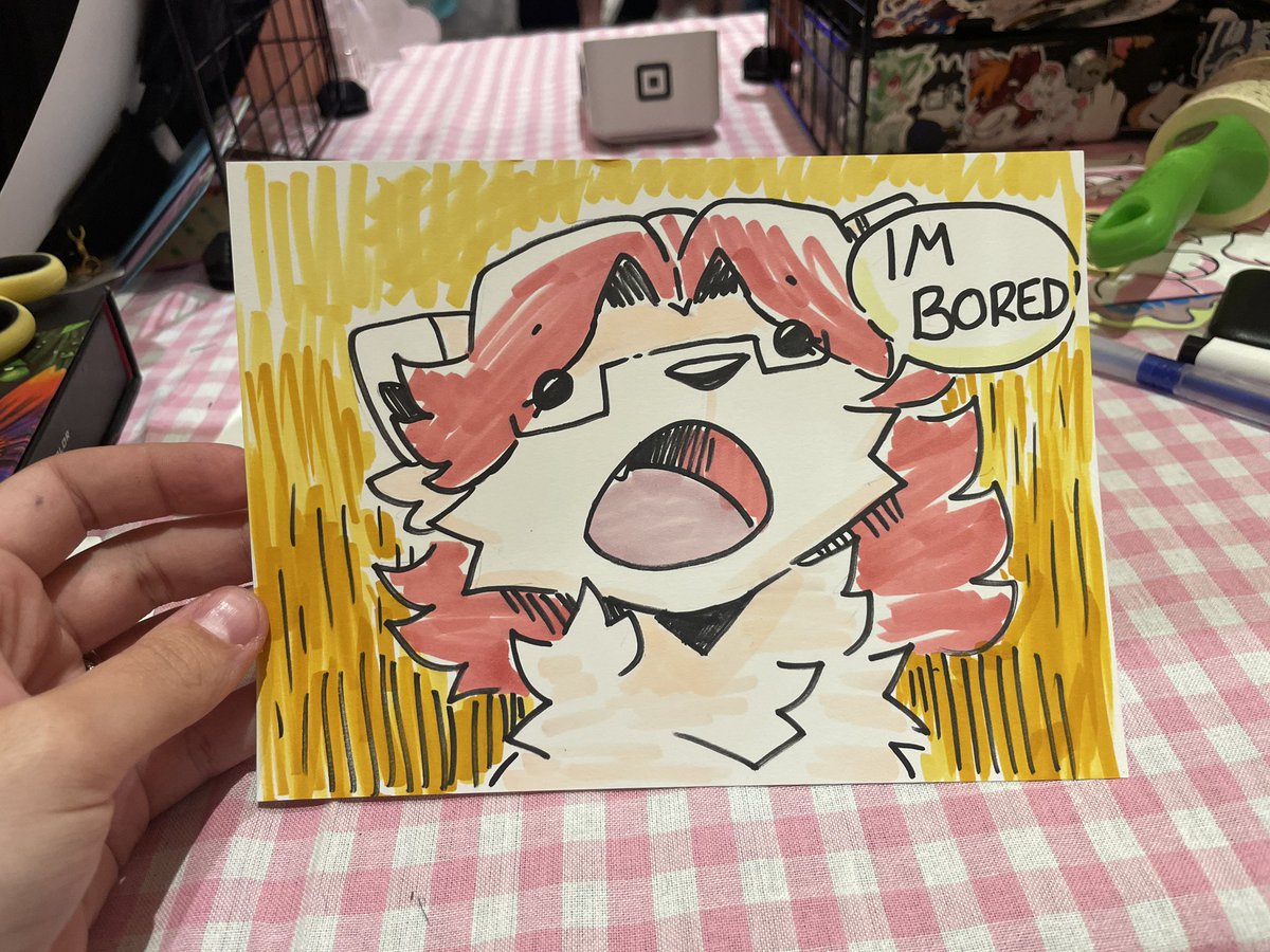 dead hour at the artist alley someone talk to me