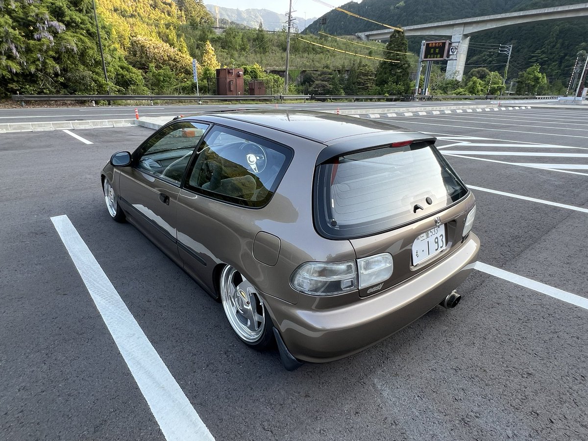 今日の夜、津ぐらいまで行く予定なのですが集まりなどあればヨソ者ですがまぜてください！