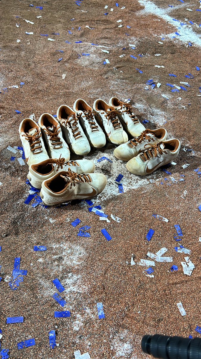 Texas players celebrate.

And leave cleats at home.

#HookEm