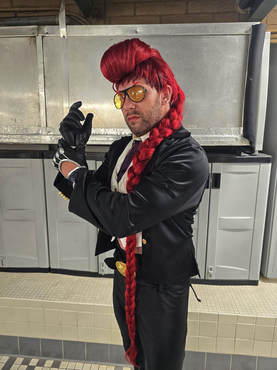 OneWingedCosmo's tweet image. one man.
four personalities.