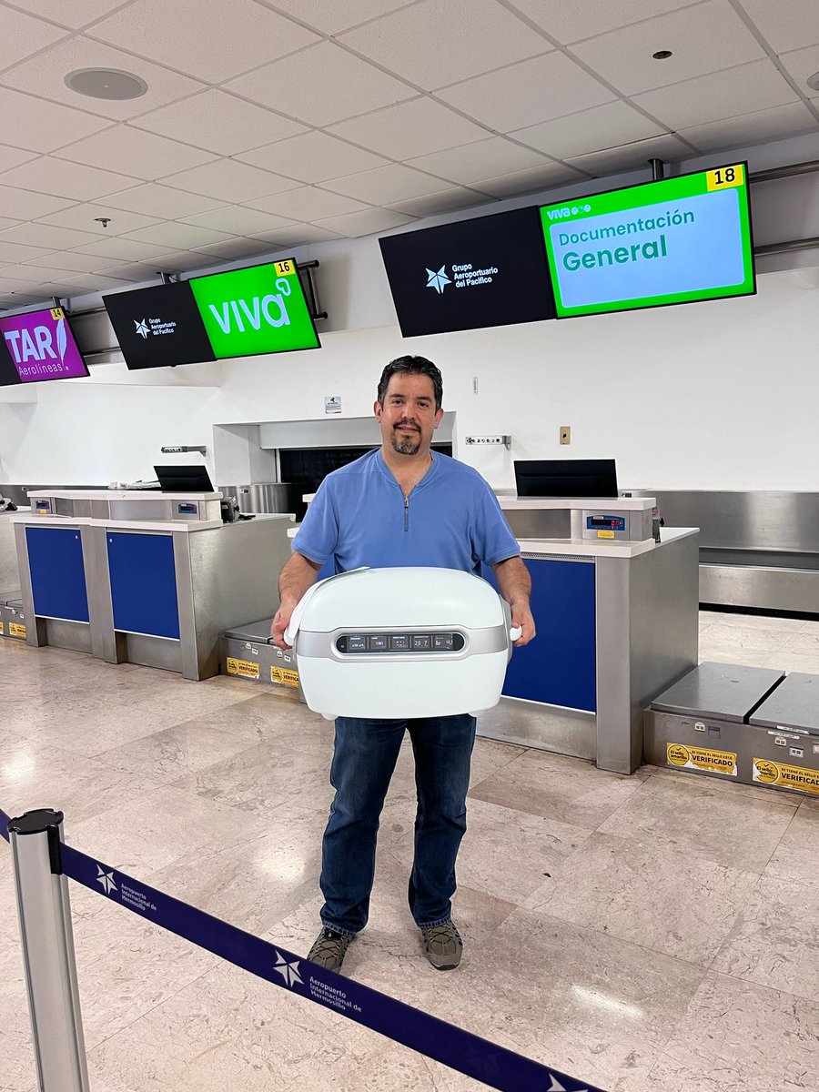 En días recientes, fuimos testigos de un logro médico histórico en el país. Se realizó, por primera vez, el traslado de un órgano en máquina de perfusión continua hipotérmica, desde Sonora hasta Nuevo León. 

Gracias a esta tecnología, llamada LifePort, el riñón que fue procurado