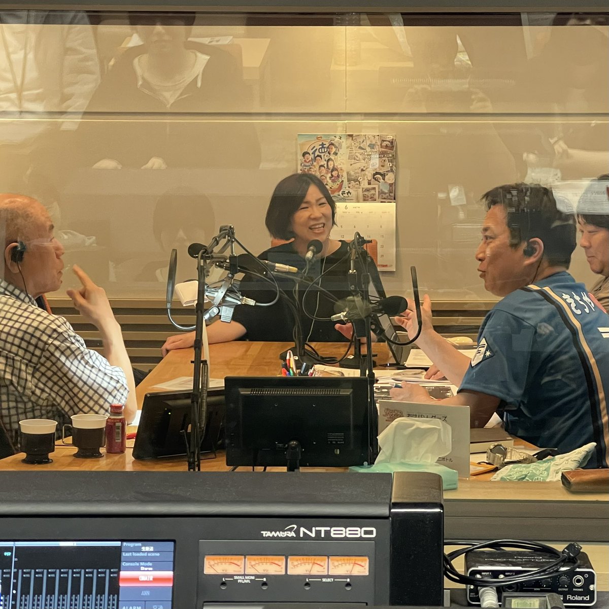 zenkai1008's tweet image. エンディングに #中野涼子 さんが乱入👊

じゃんけん？サイン？

気になる詳細はradikoで⬇️
radiko.jp/share/?t=20250…

【感度良好!中野涼子です】
radiko.jp/share/?t=20250…

#感度びんびん
#土曜も全開
#桑原征平
#桂吉弥
#ABCラジオ