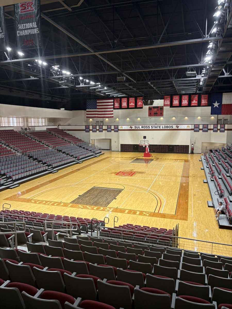 After a great visit, I am very blessed to receive my 2nd offer from Sul Ross University 
<a href="/SRSU_MBB/">Sul Ross State Men’s Basketball</a> <a href="/xavwebb22/">xavier webb</a> <a href="/CLFBBBC/">Clear Lake High School Boys Basketball (Houston)</a> <a href="/imperialtxhoops/">teamimperial</a>