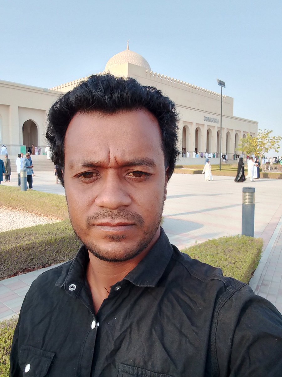 mohammadrony00's tweet photo. Eid 🥺 https://t.co/tNpx2mI97M