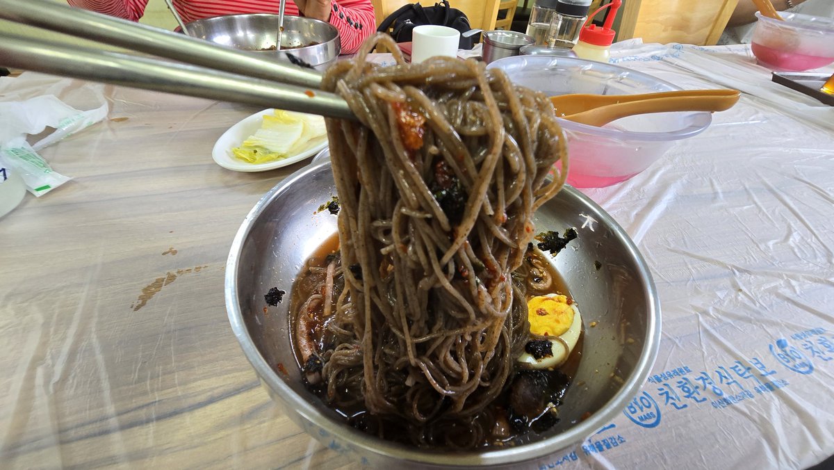 daichungbong's tweet photo. 즐거운 주말에는 강원도의 맛��� 느낄 수 있는 막국수가 최고지요

#강원도먹거리 #산북막국수
#강원도방문의해 #강원도맛집 https://t.co/cJu3Dhmxex