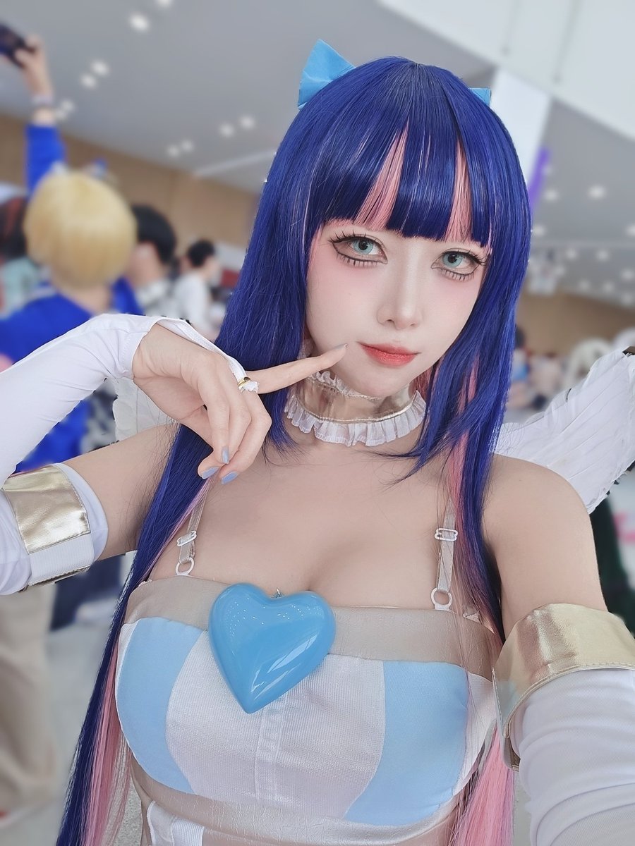 스타킹 도착!🎀

음~오늘도 달콤한게 먹고싶은 기분이야
디저트! 디저트 뭐야? 카카오? 코코아?🍰
#청코 #팬스가